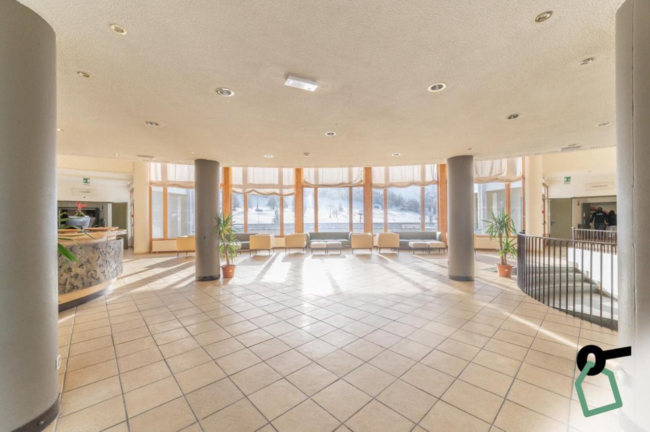 Hotiday Hotel Sestriere Colle Sestriere Exterior foto
